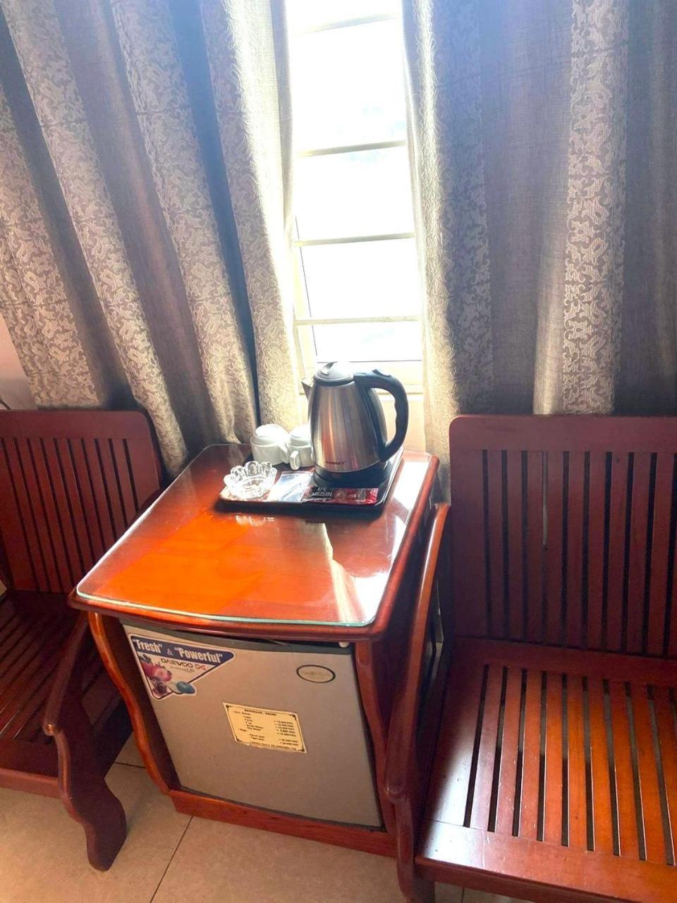 Hong Ha Airport Hotel Thach Loi Kültér fotó
